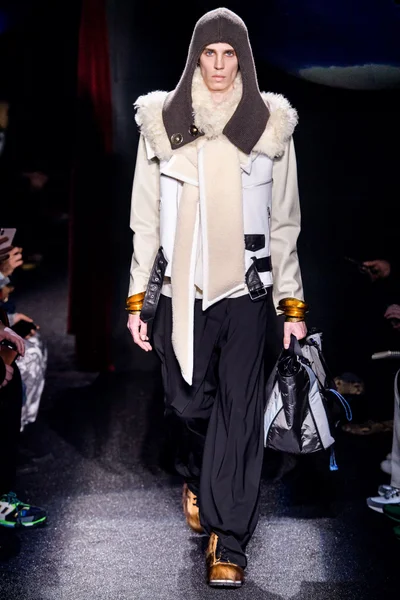 Look 31